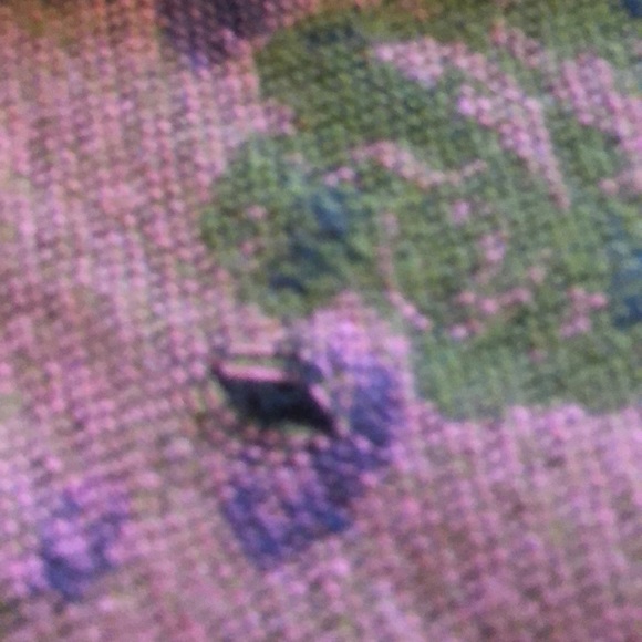 BEAUTIFUL ROSE SCARF - Picture 3 of 5